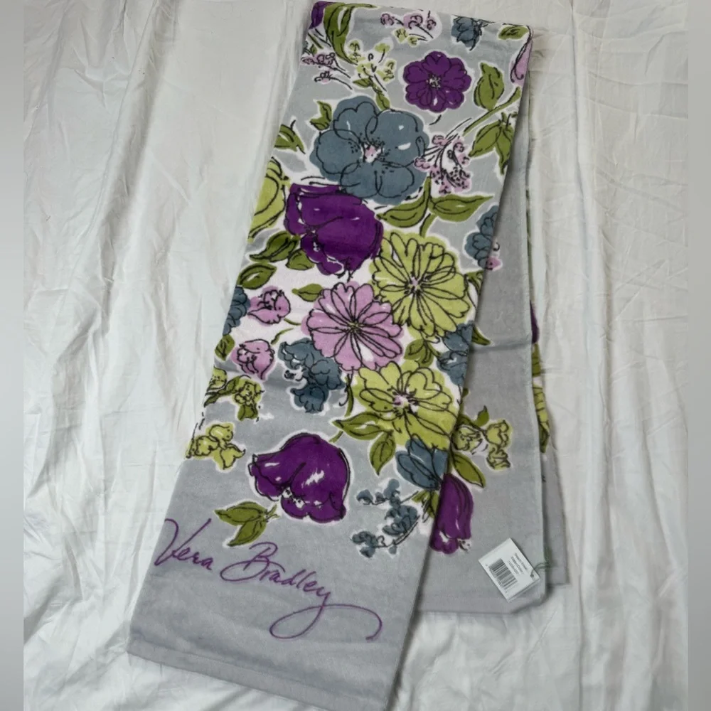 NWT Vera Bradley Water Color Beach Towel Retired Pattern